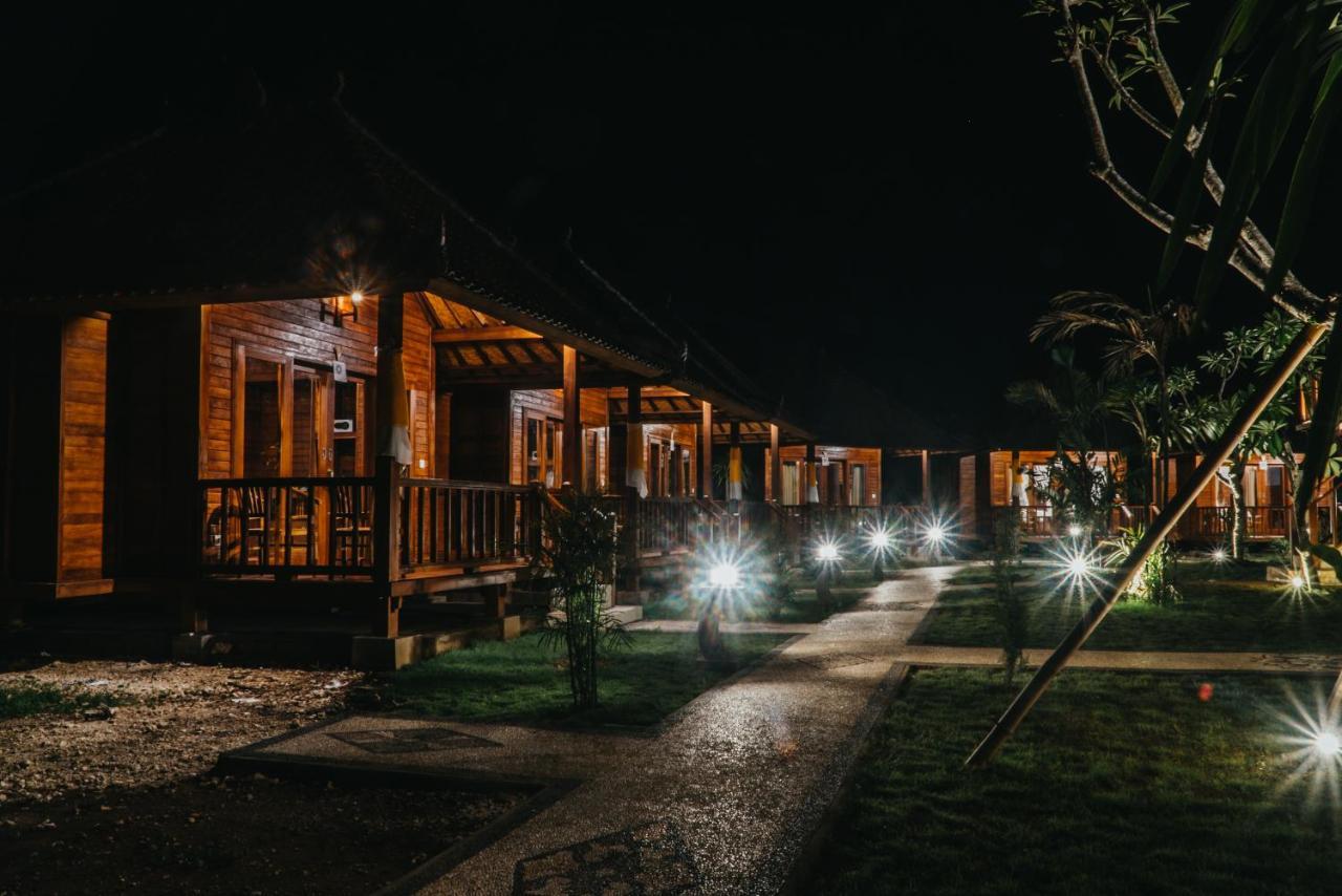 Taman Tirta Villa 蓝梦岛 外观 照片
